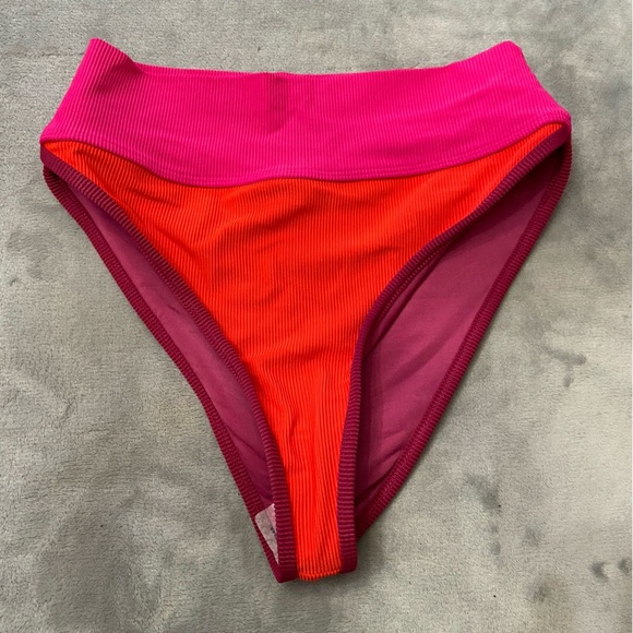 New! Beach Riot Emmy be mine colorblock high waisted bottom 24887 - Picture 5 of 9